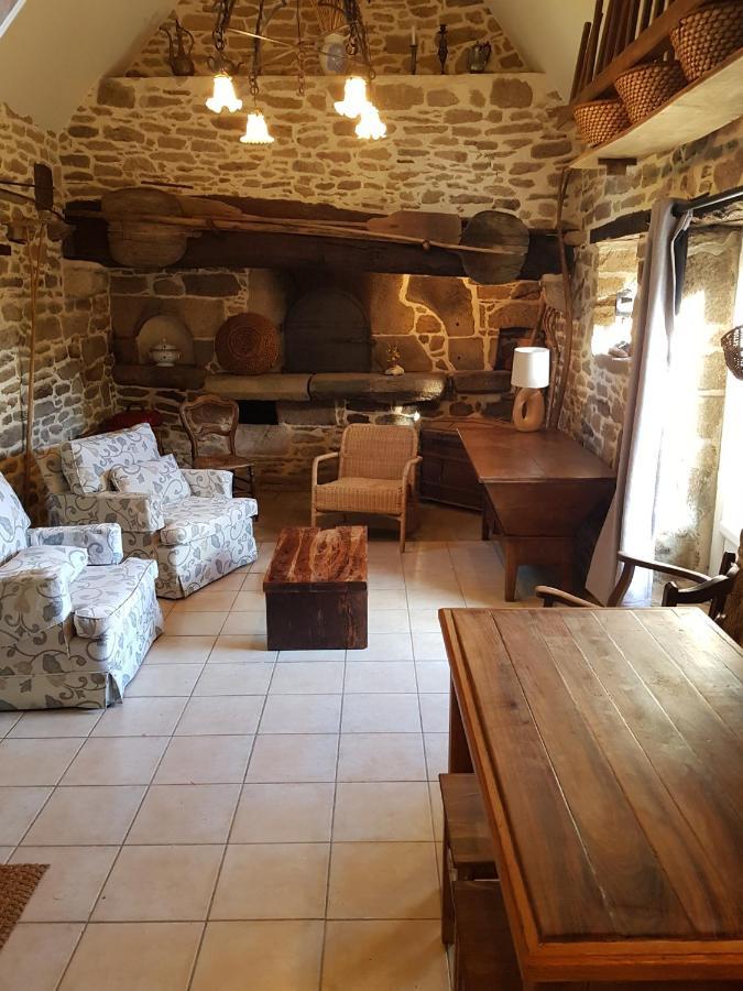 Vila Le Four De La Jugie Le Lonzac Exteriér fotografie